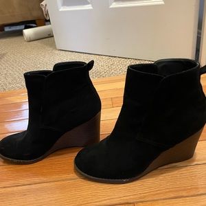 Merona business casual woman’s Booties